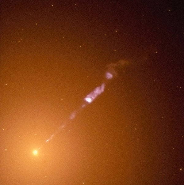 һɱM87ϵĴڶȵµǧ֮Զ Photograph by NASA/Hubble Heritage Team