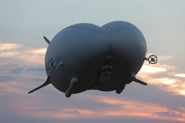 Airlander10ڿз衣