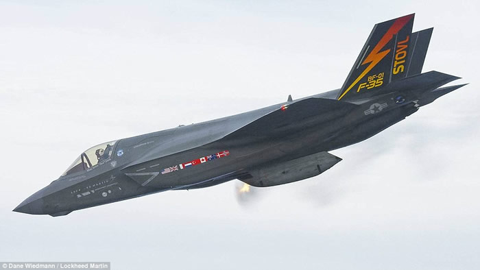 ϣ˾F-35BսGAU-12ƽߡƬ