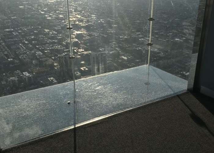 ֥Ӹ߽˹ãWillis Tower۾̨ͻȻŻο